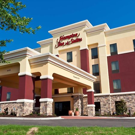 Hampton Inn And Suites Tulsa Central Exterior photo